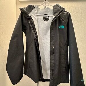 NWOT The North Face Windbreaker